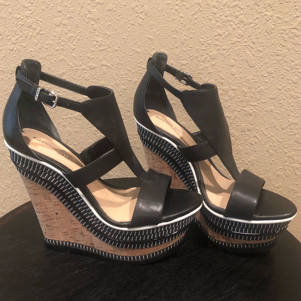 Gianni Bini wedge